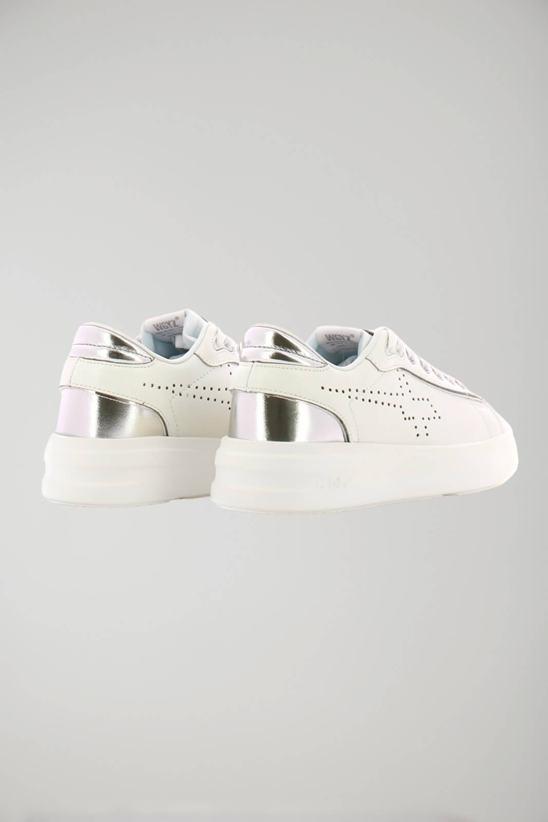 W6YZ Women's Sneakers YUMA W