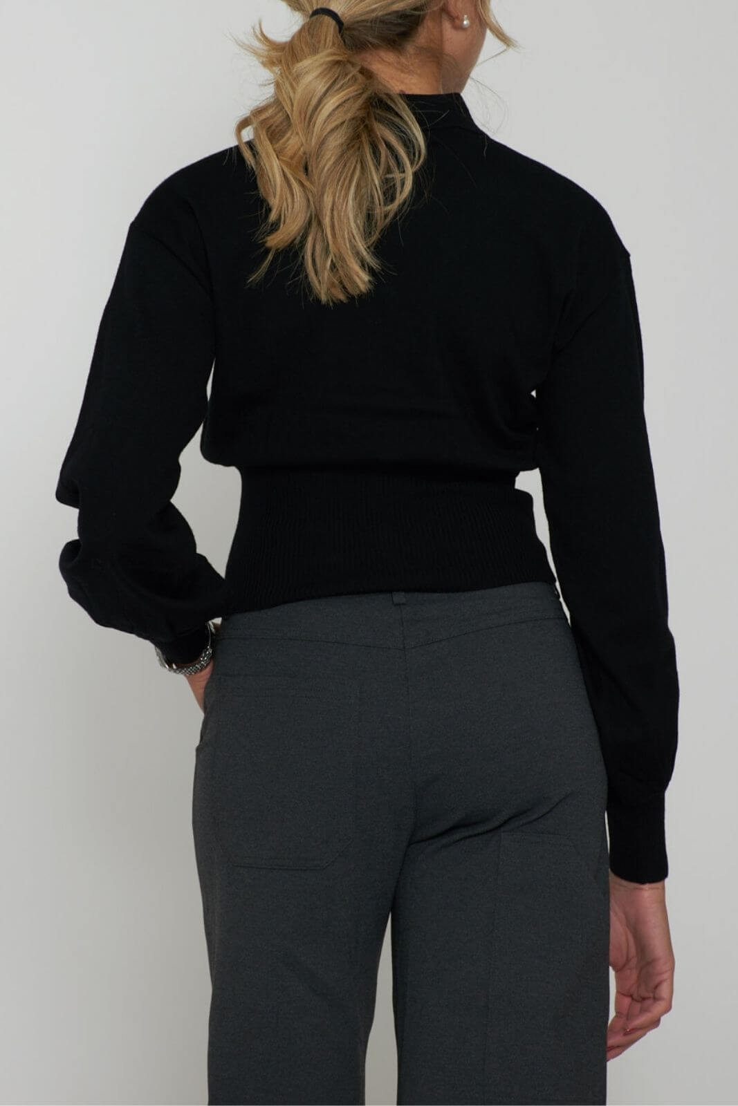 Pinko Women's Sweater REASSEMBLY