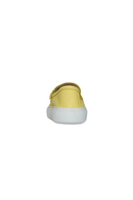 Mocasín Monti para mujer en piel martillada