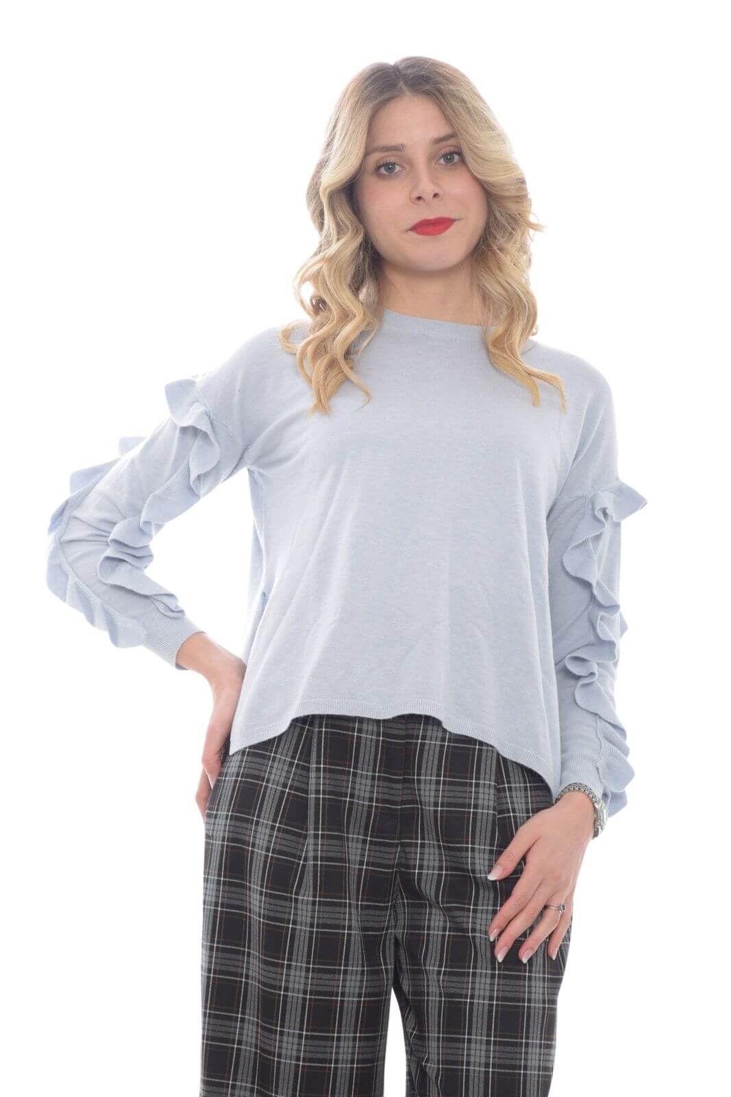 Vicolo women's sweater with ruffles on the sleeves