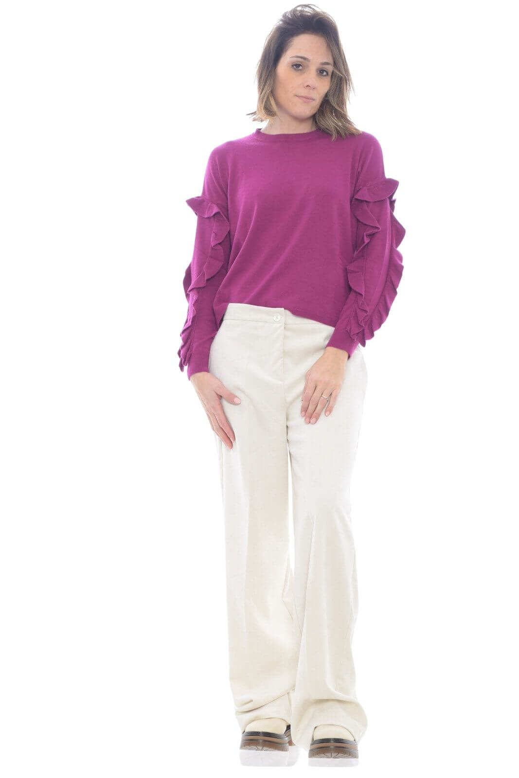 Vicolo women's sweater with ruffles on the sleeves