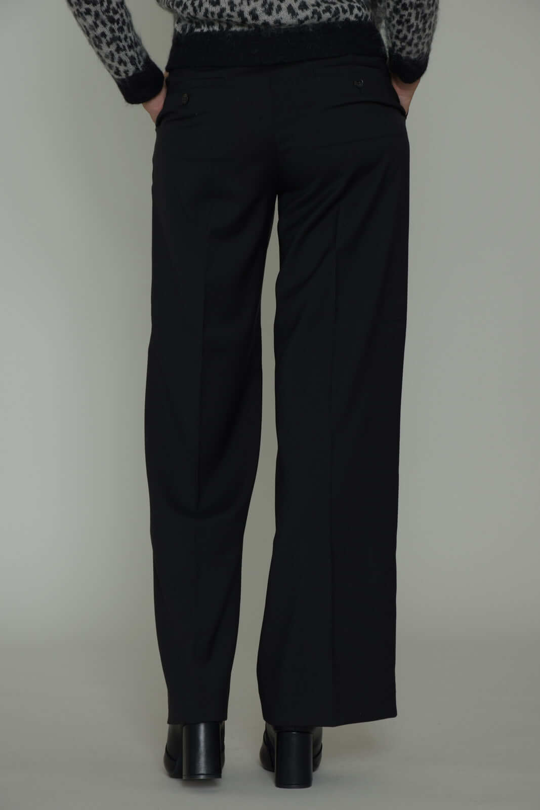 Weekend MaxMara women's trousers VISUAL