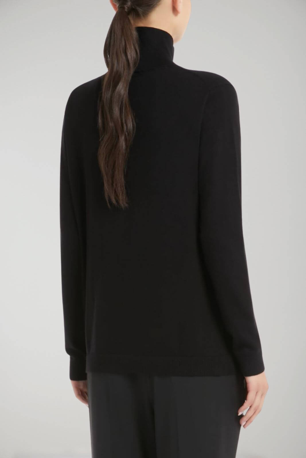 Weekend MaxMara women's turtleneck KIKU