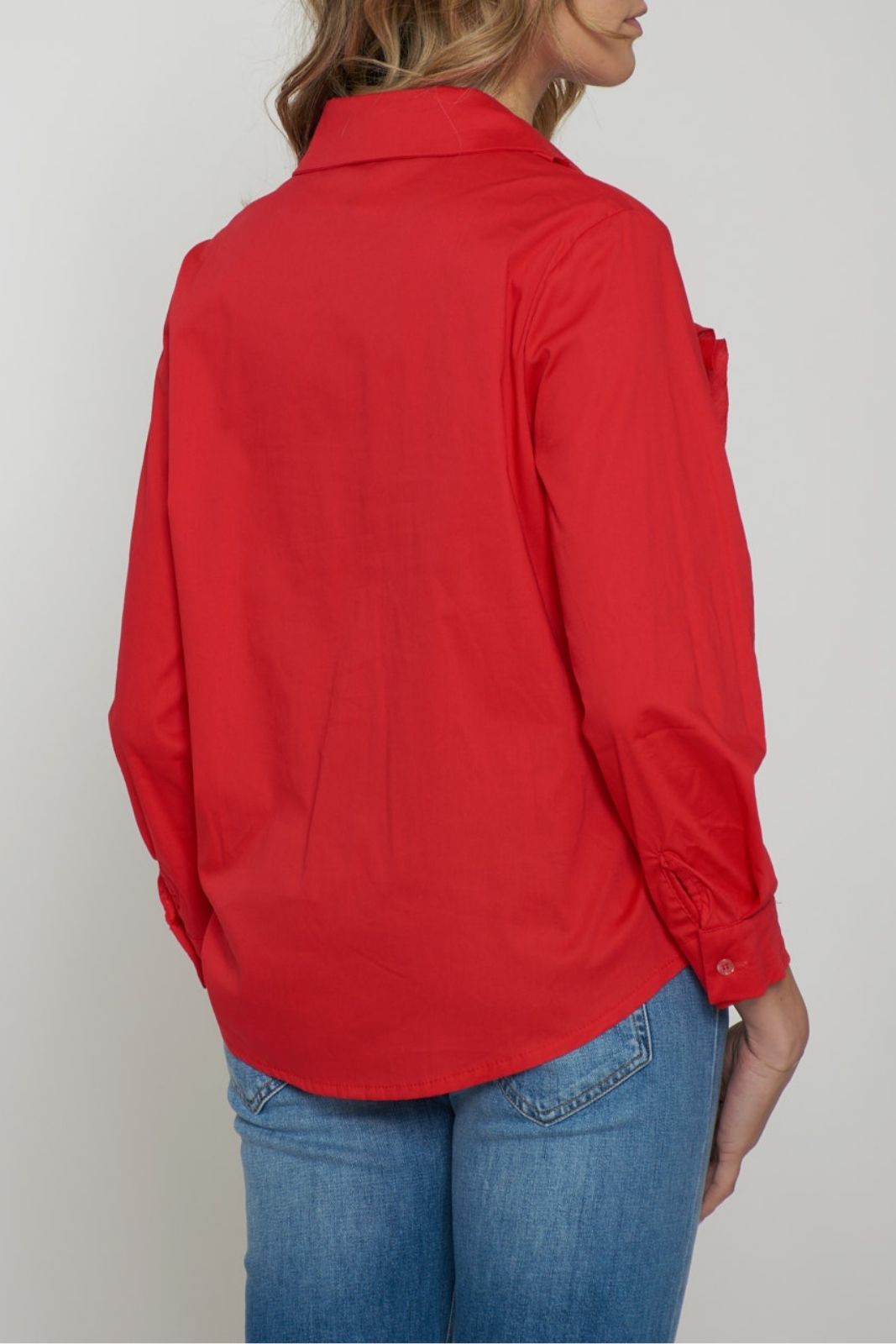 Camisa de mujer Joleen con volantes centrales