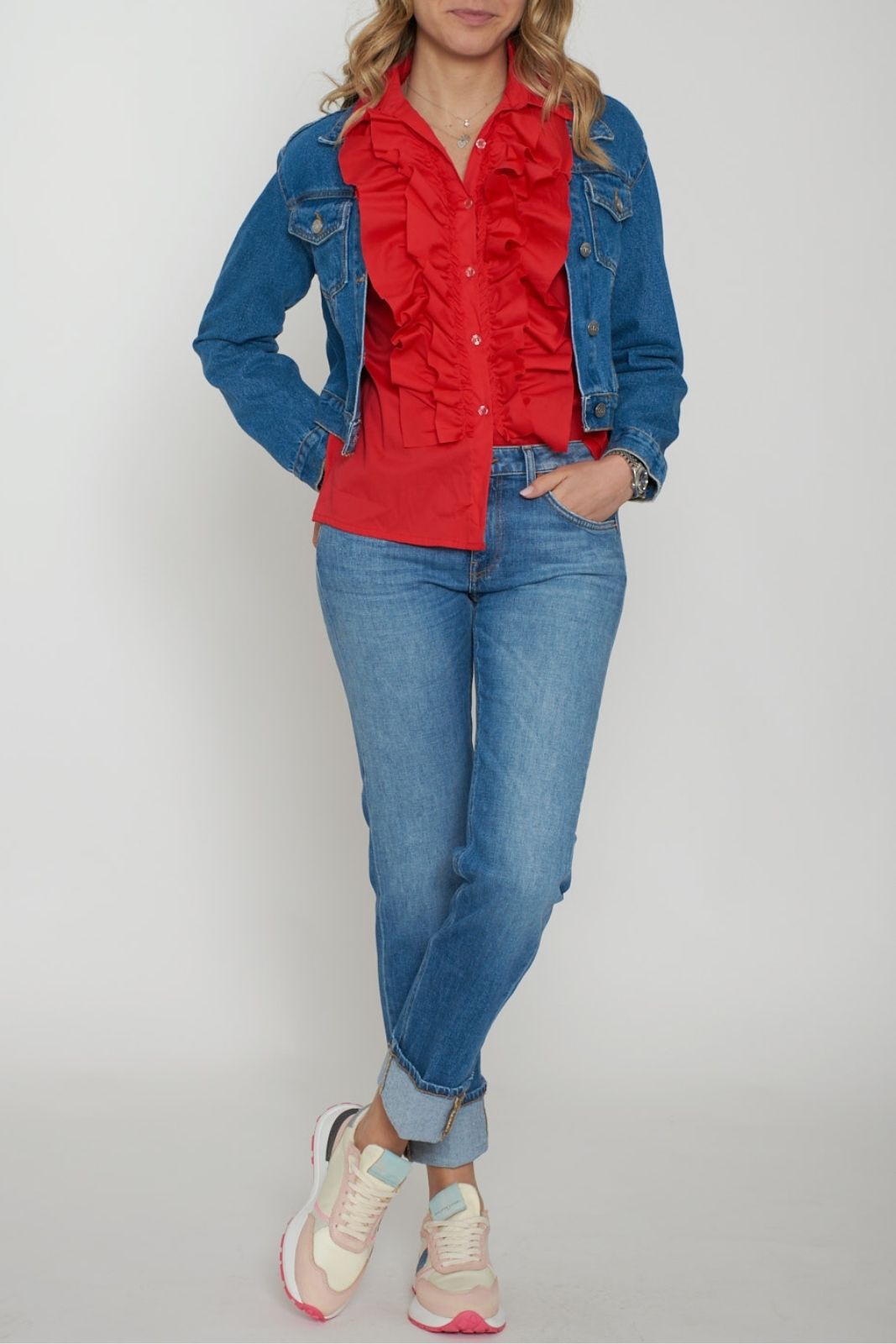 Camisa de mujer Joleen con volantes centrales