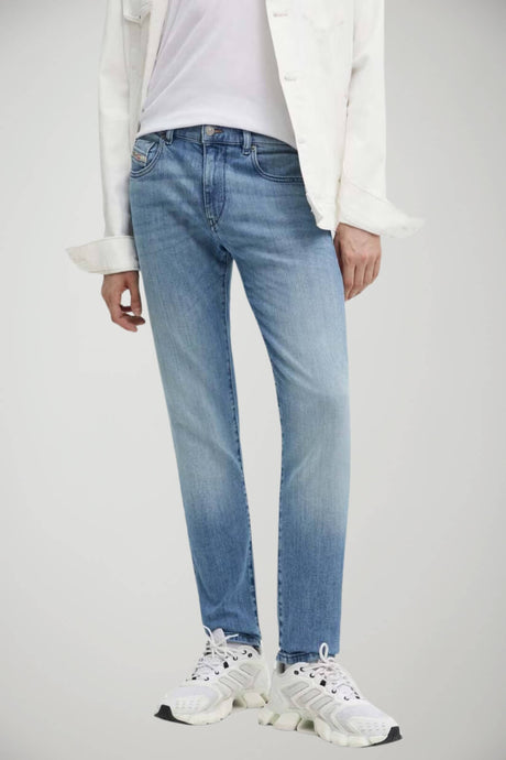 Jeans da uomo Diesel vestibilità slim lavaggio chiaro fronte 1