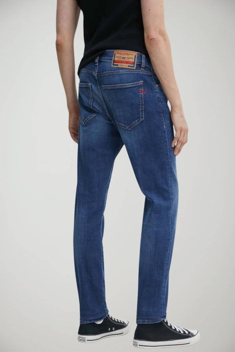 Jeans da uomo Diesel slim fit a cinque tasche