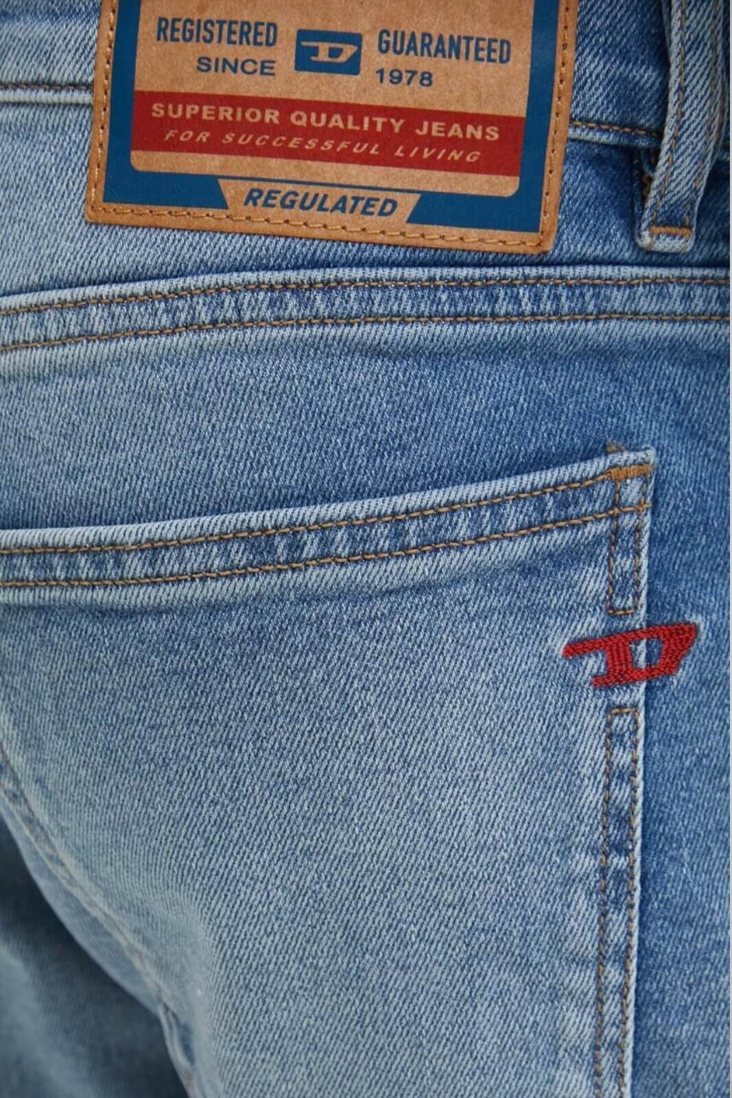 Jeans da uomo Diesel D-Strukt slim fit a cinque tasche dettaglio