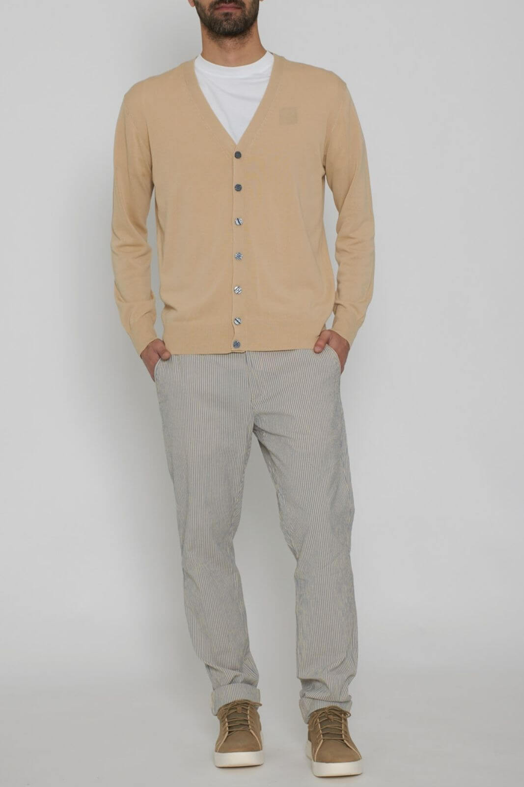 Cashmere Company men's V-neck cardigan