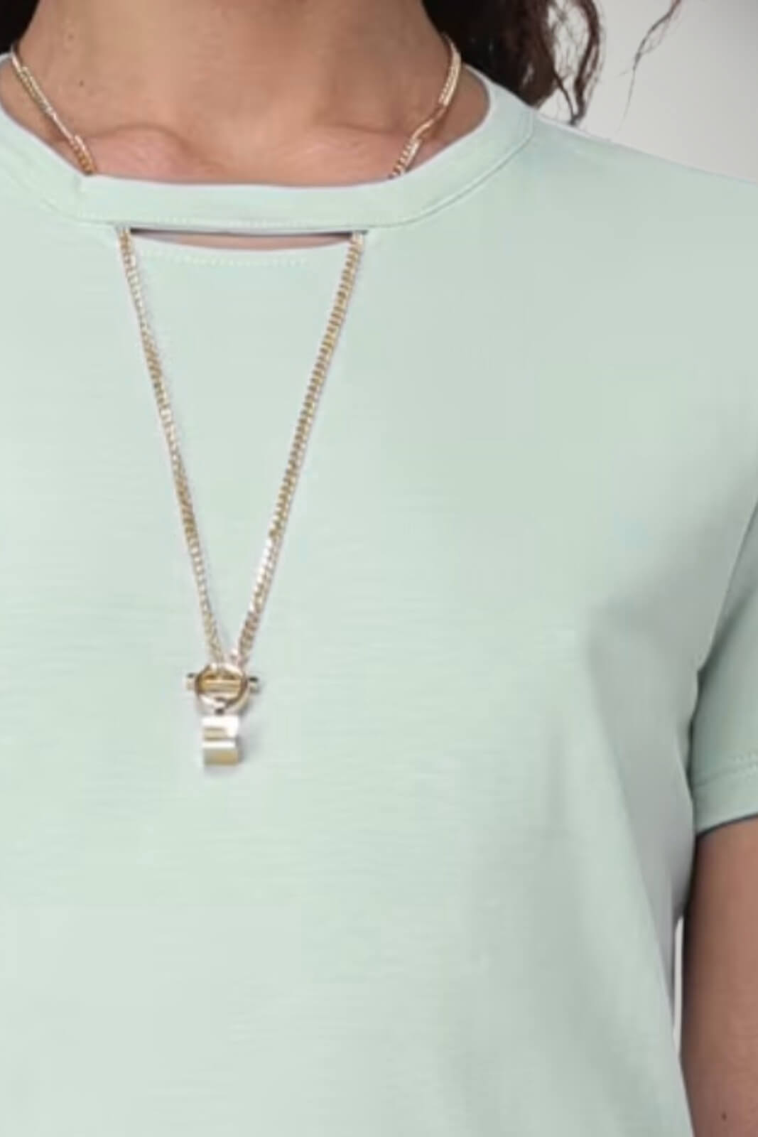 T-shirt da donna Elisabetta Franchi con collana dettaglio