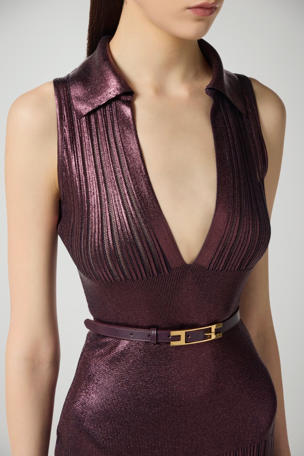 Abito donna Elisabetta Franchi smanicato in maglia laminata e scollo a V dettaglio