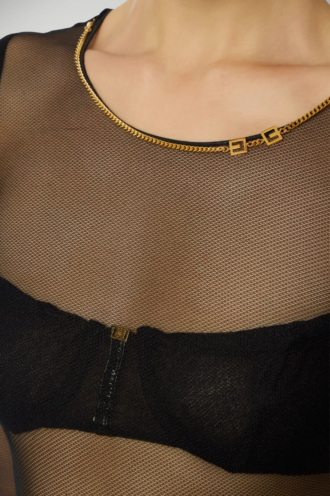 Body da donna Elisabetta Franchi in tulle con collana dettaglio