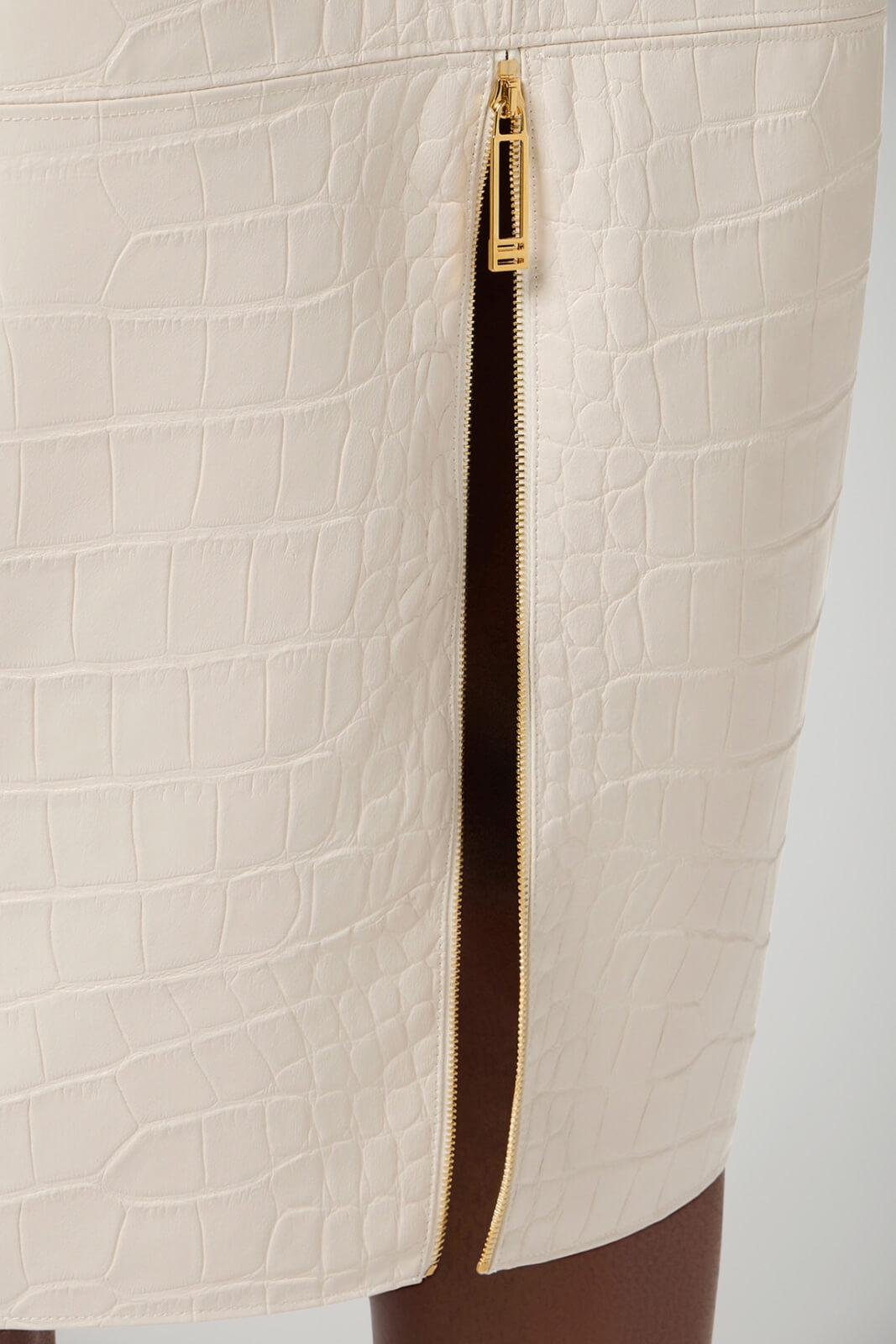 Gonna Elisabetta Franchi a tubino in ecopelle stampa cocco dettaglio