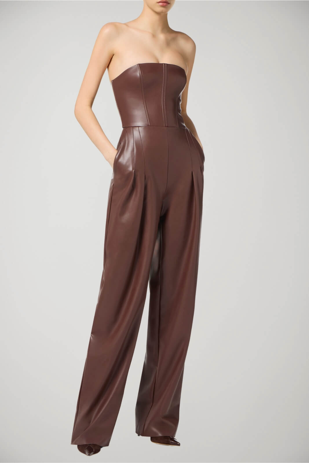 Tuta da donna Elisabetta Franchi in ecopelle con collo bustier fronte 1