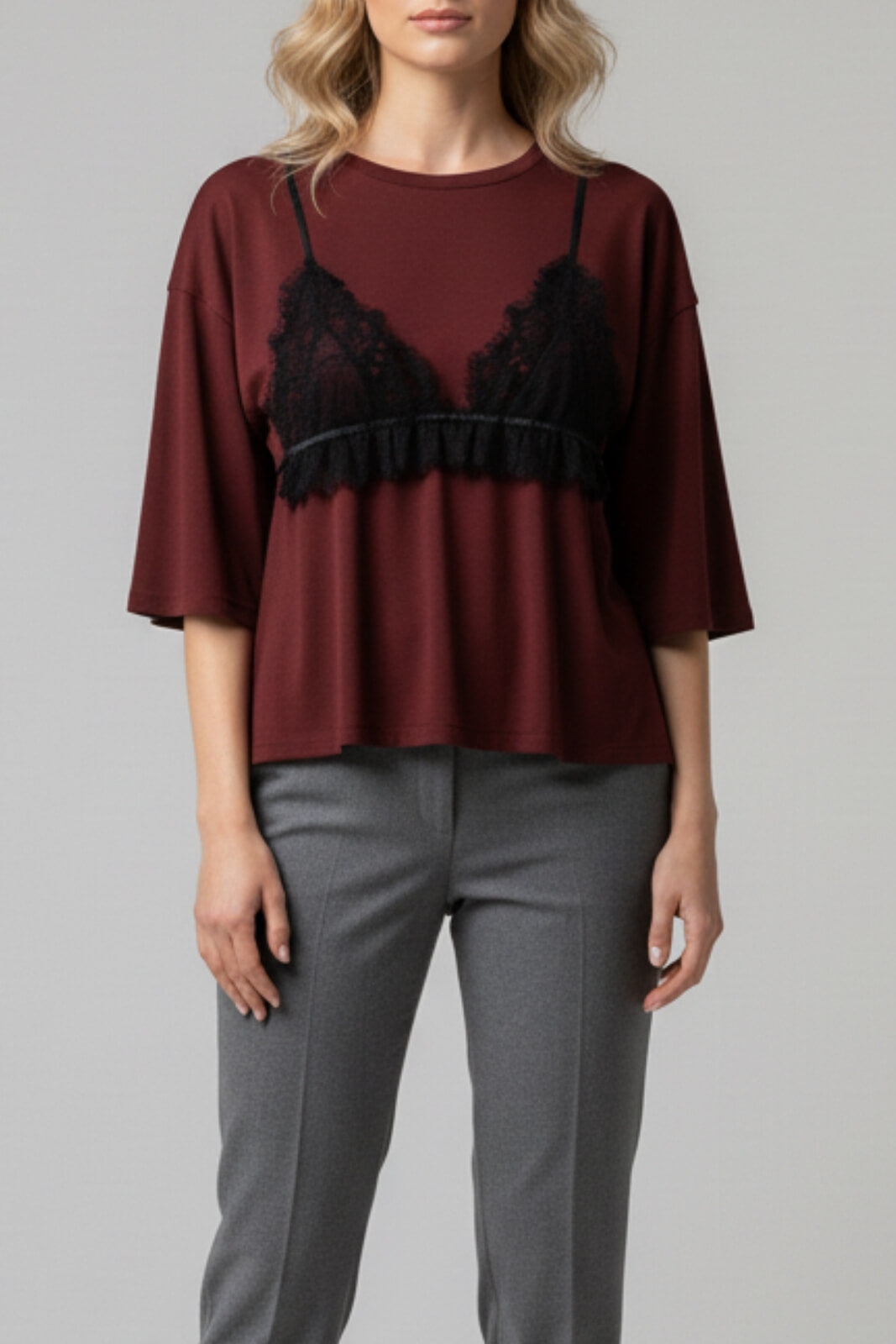 T-shirt da donna Imperial con reggiseno in pizzo e maniche 3/4