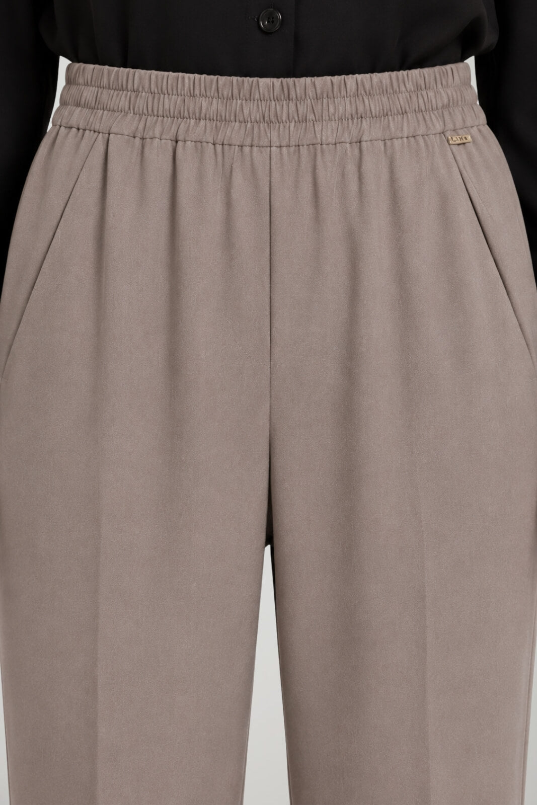 Kaos Pantaloni Donna a Palazzo Vita Alta