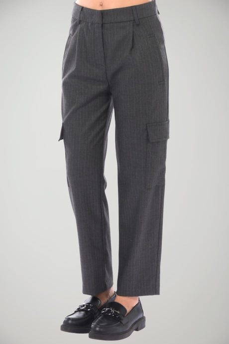 Pantaloni da donna Kaos modello cargo gessati con pences