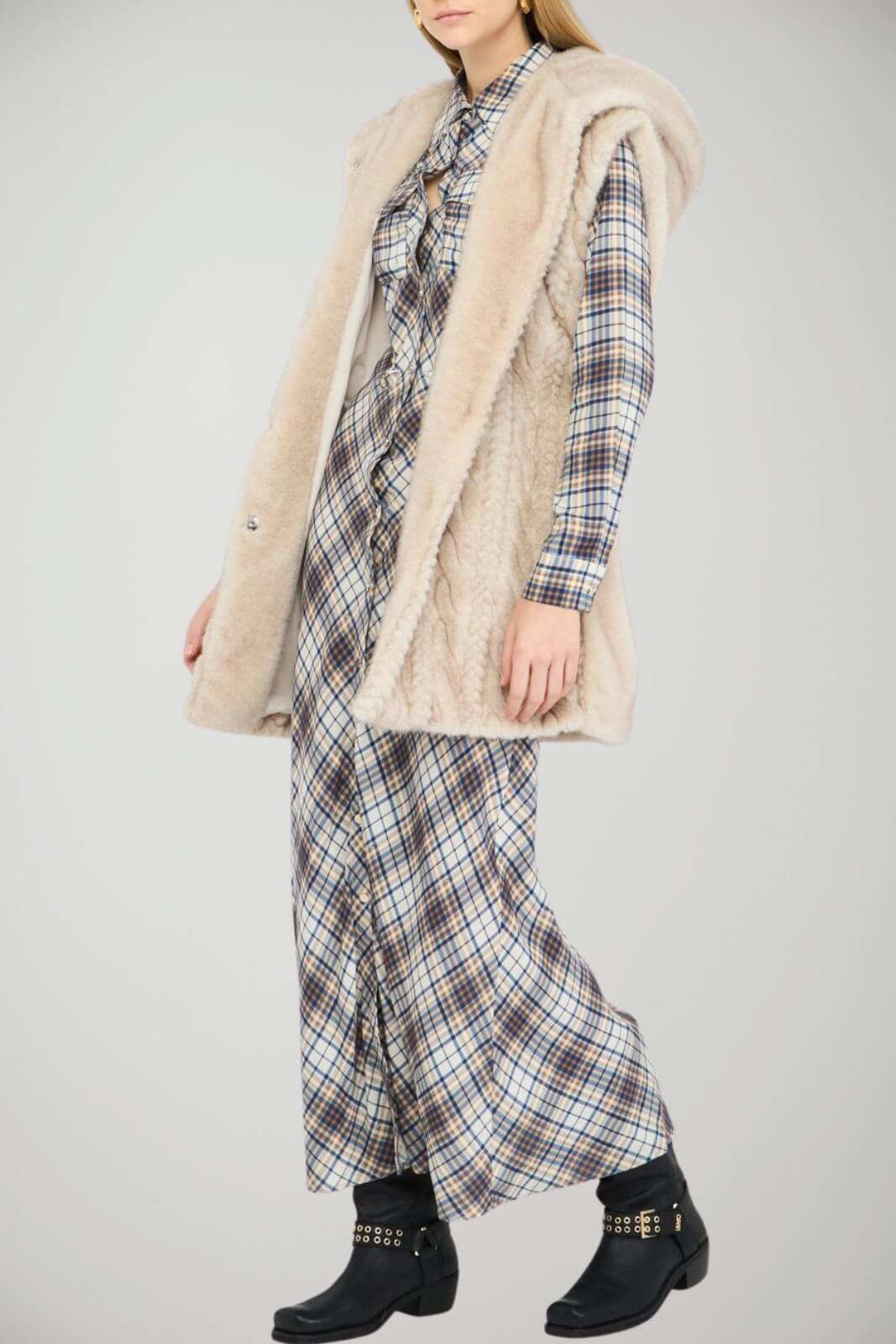 Gilet da donna Liu Jo in ecopelliccia con cappuccio outfit