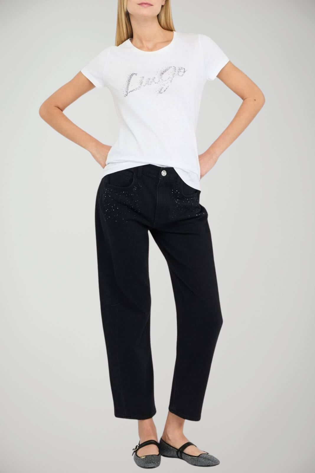 T-shirt da donna Liu Jo con logo in strass a maniche corte outfit