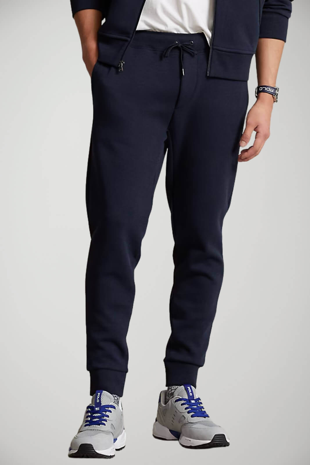 Pantaloni uomo da joggin con coulisse e logo fronte 1
