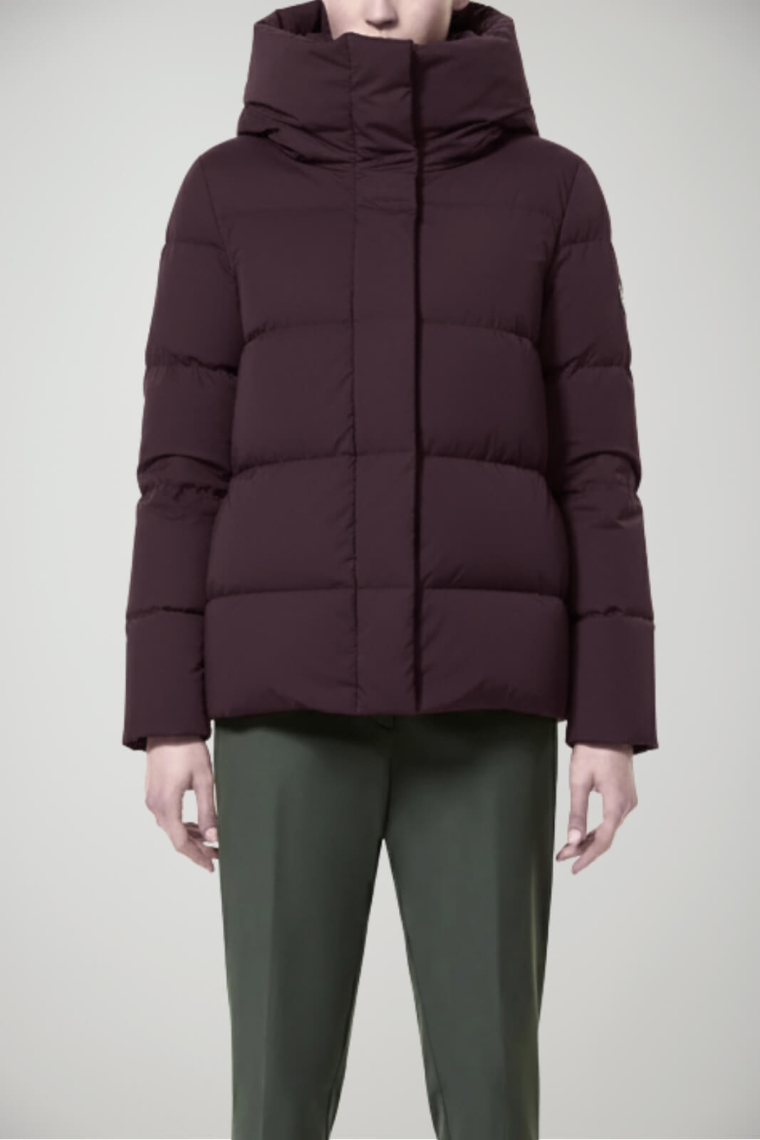 Piumino da donna RRD collo alto con cappuccio