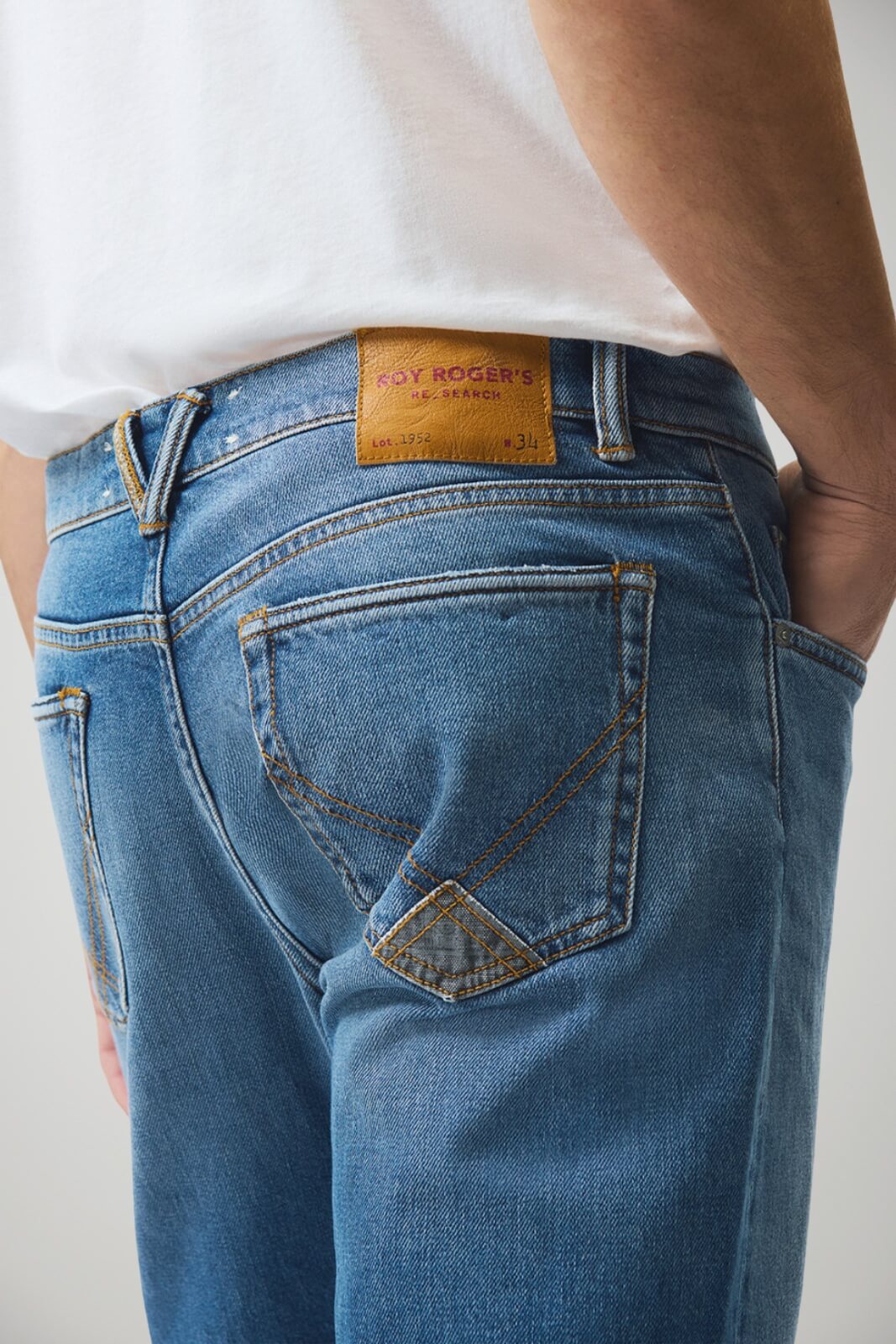 Jeans da uomo Roy Roger's cinque tasche carrot fit