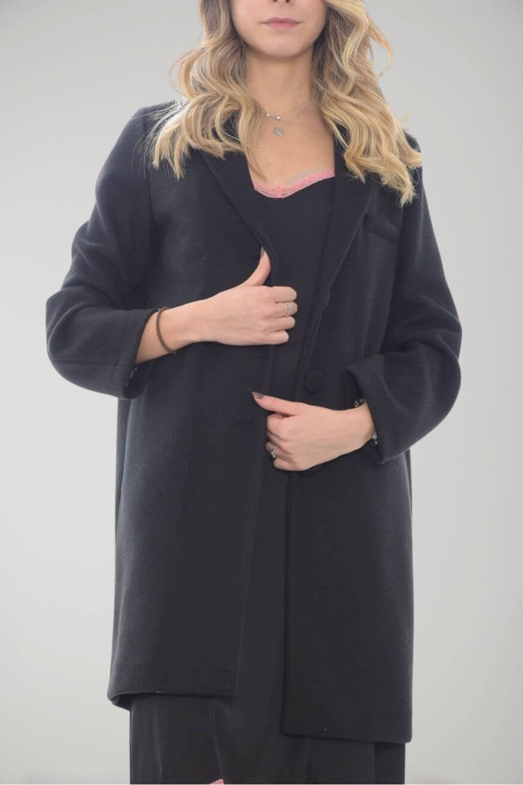Cappotto donna the abito nero monopetto fronte 1