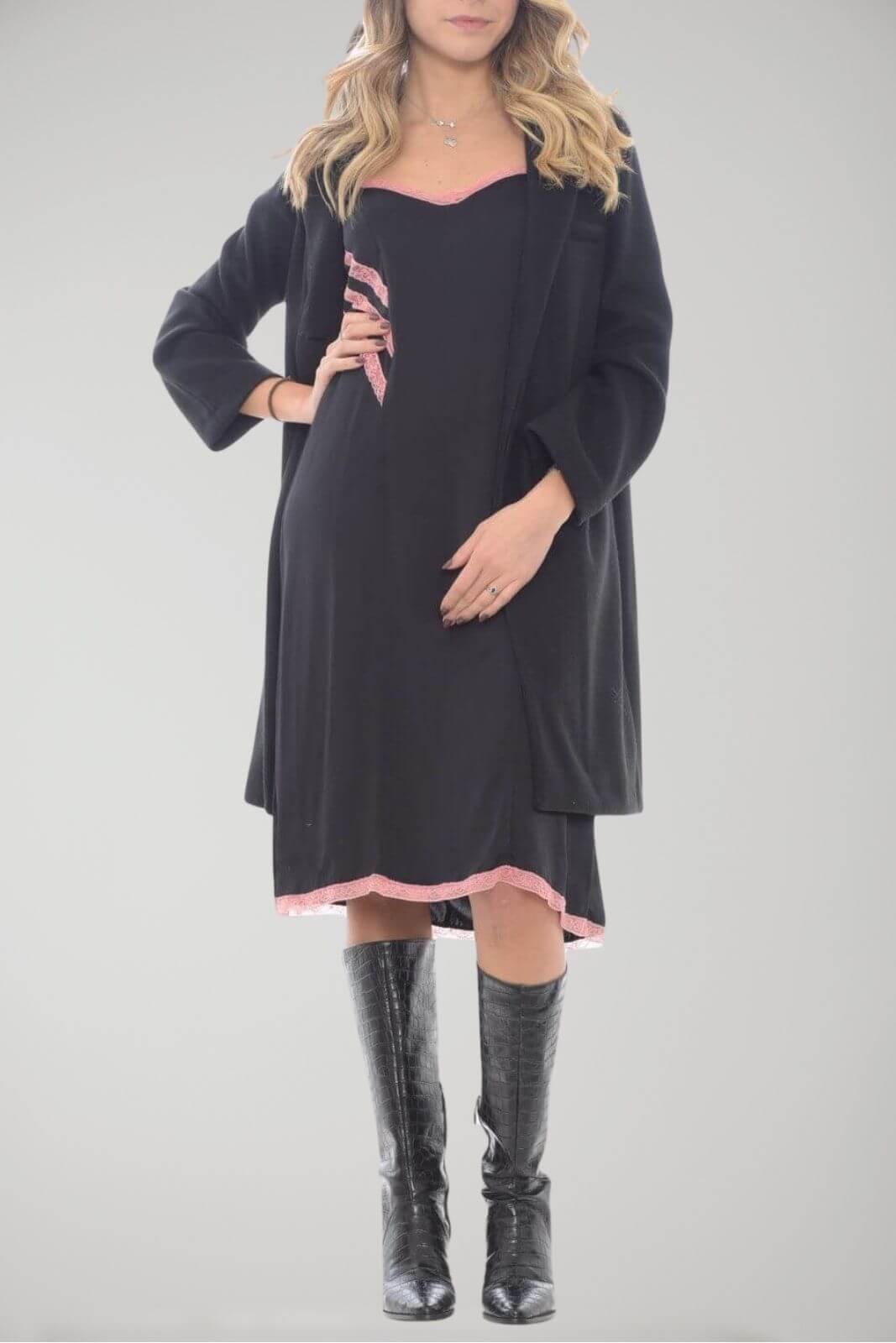 Cappotto donna the abito nero monopetto fronte outfit