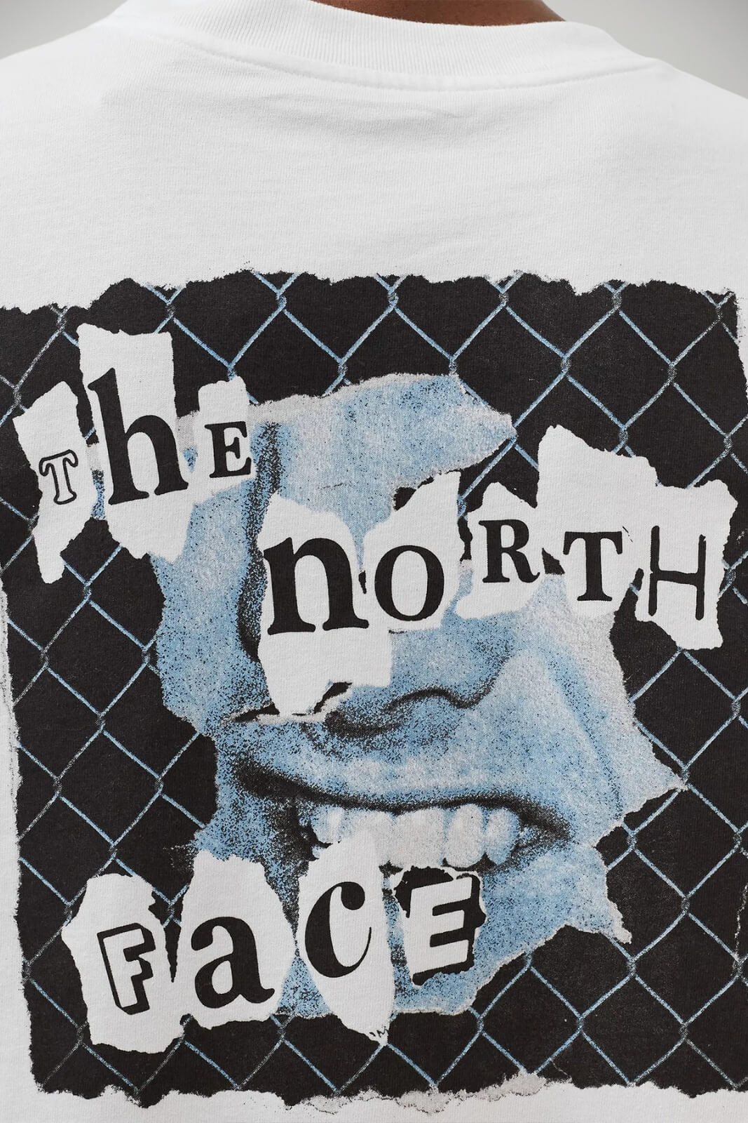 T-shirt da uomo The North Face dettaglio