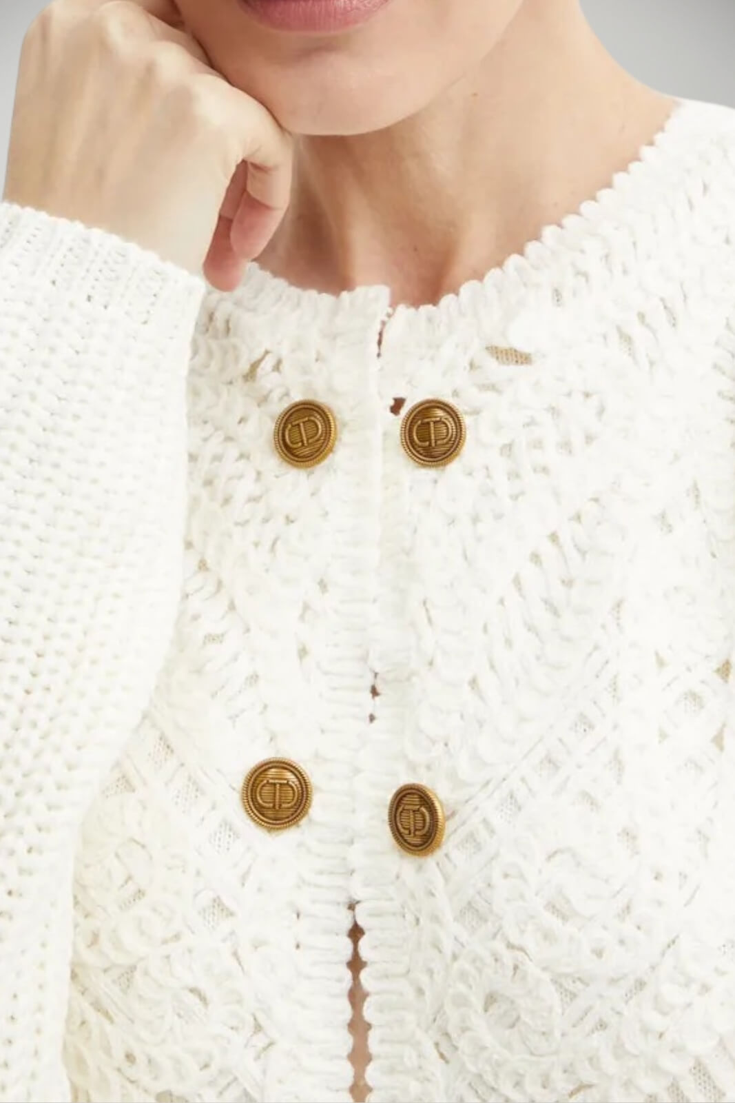 Cardigan da donna Twinset in crochet con bottoni logati