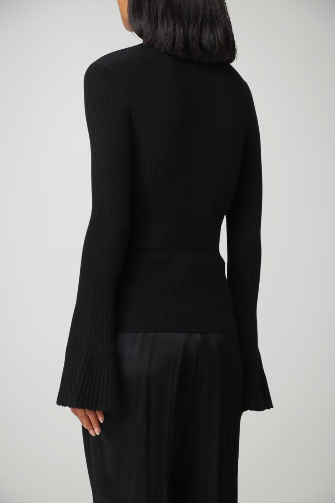 Lupetto da donna Twinset a coste con cintura e polsi a campana