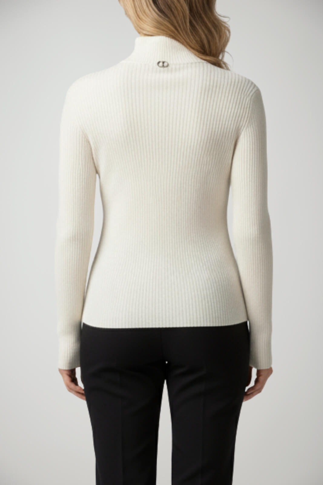 Lupetto da donna Twinset in lana a costine con logo sul retro