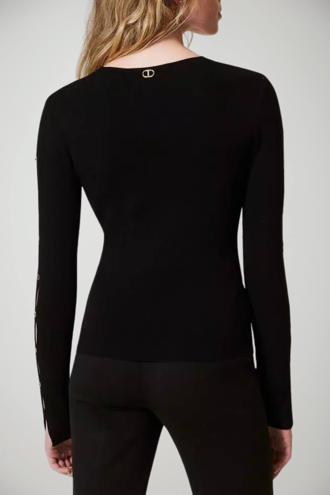 Maglia da donna Twinset con cut out e borchie