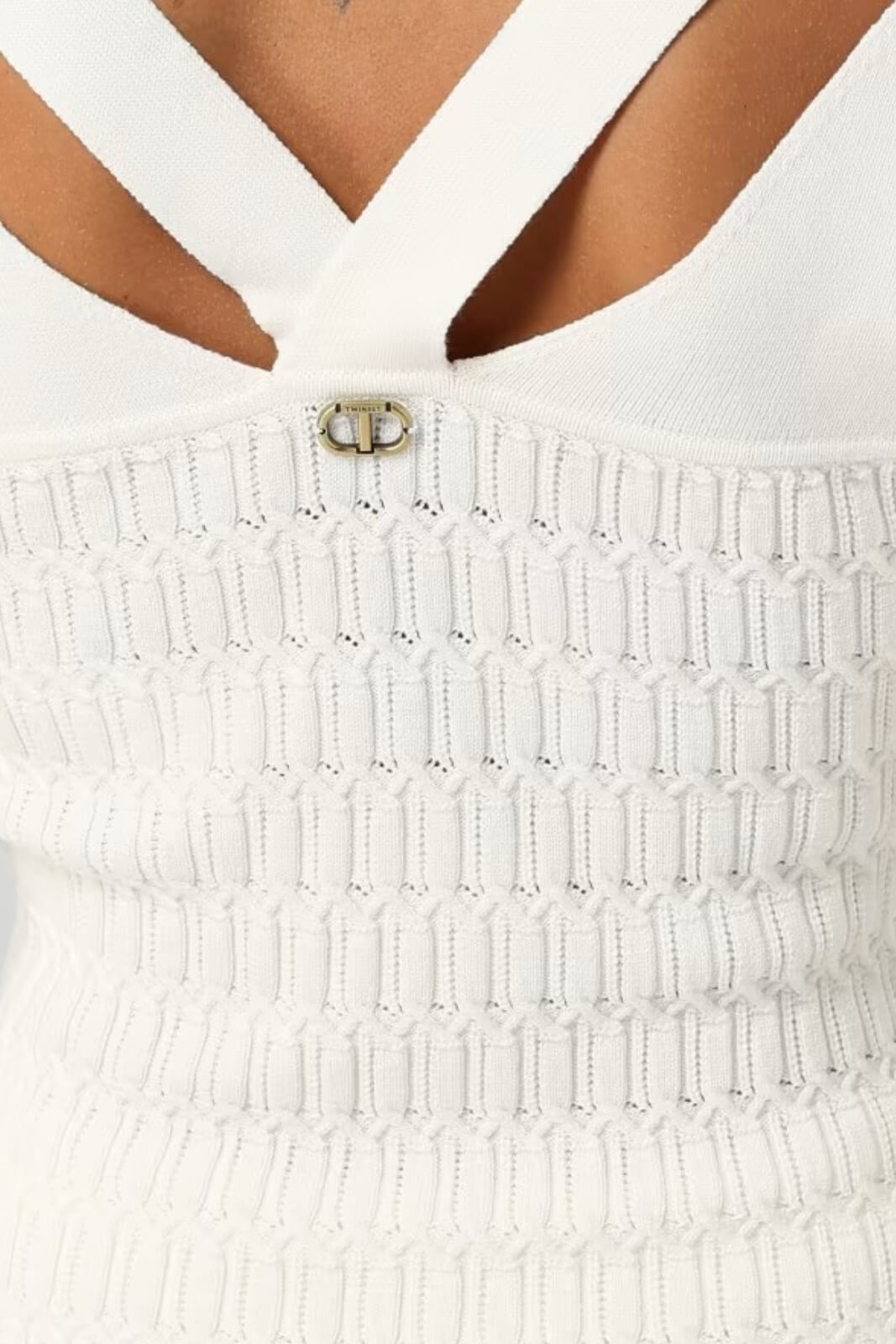 Maglia da donna Twinset con scollo a V e cut out sul retro