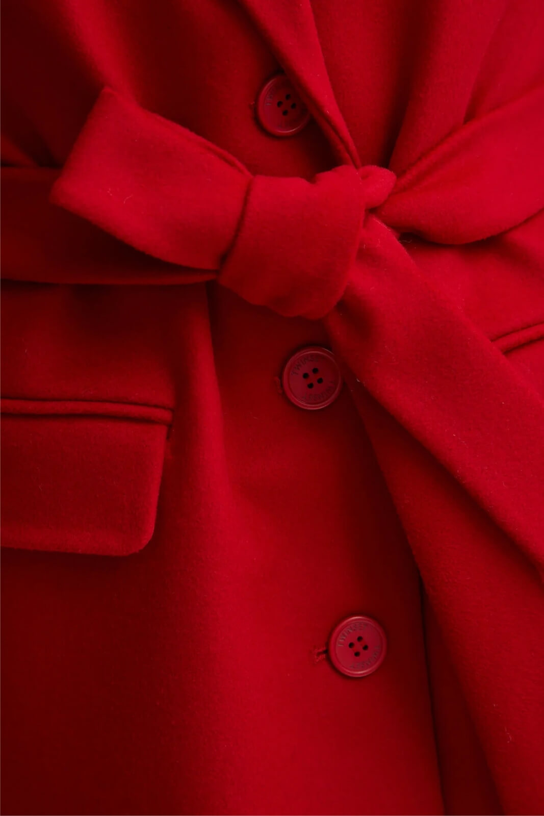 Cappotto Twinset in panno monopetto con cintura dettaglio