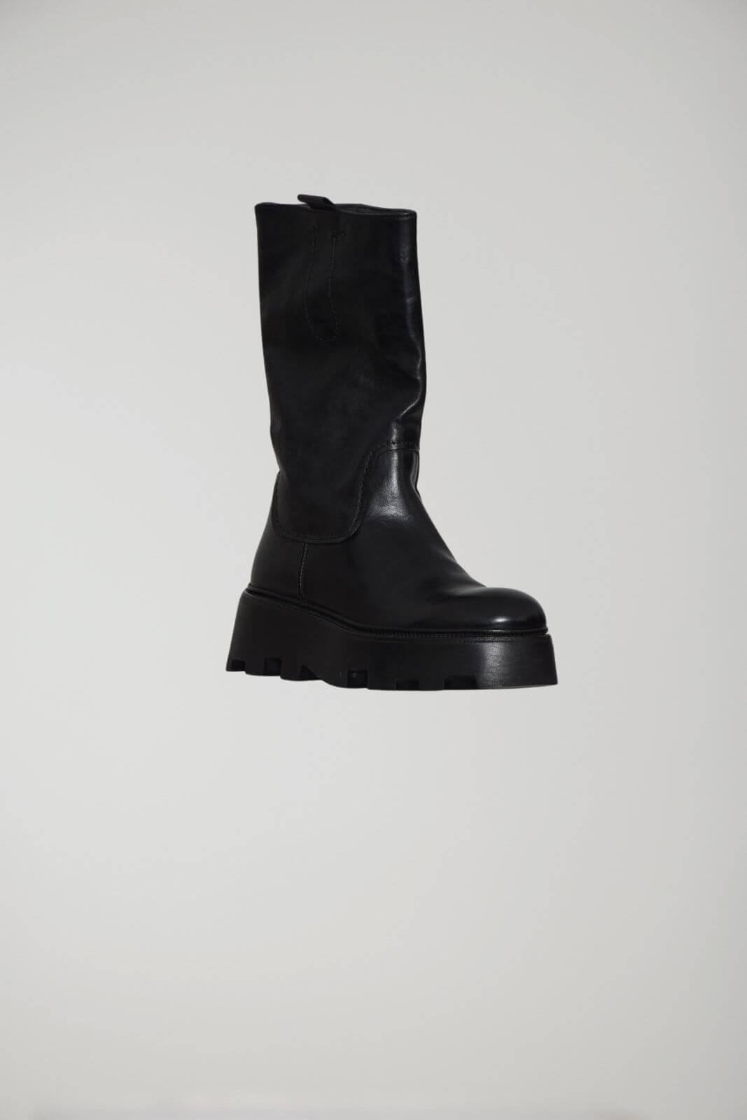 Hundred Women's MUSTANG Ankle Boots