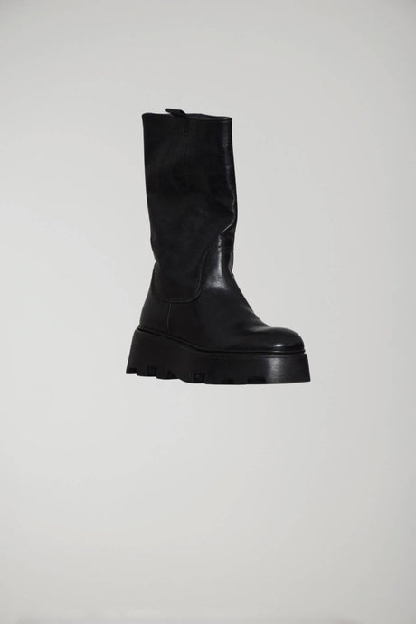 Hundred Women's MUSTANG Ankle Boots