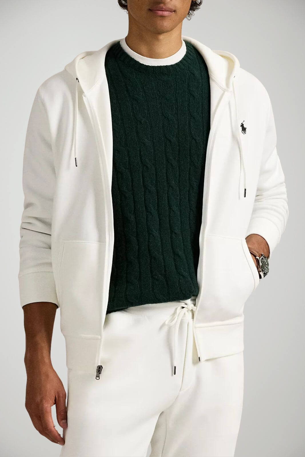 Felpa uomo firmata Polo Ralph Lauren con cappuccio e chiusura con zip.