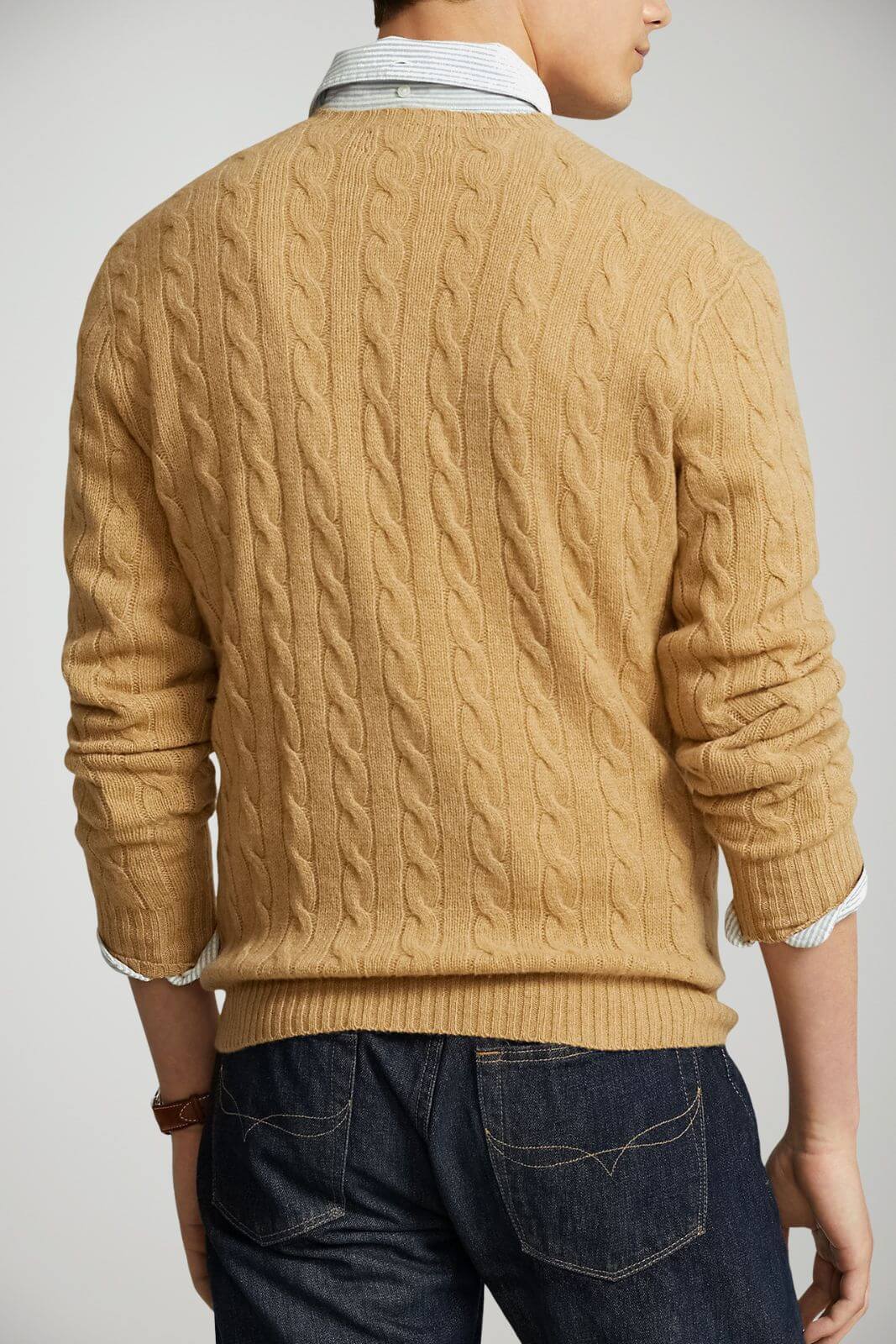 Maglia uomo firmata Polo Ralph Lauren in lana e cashmere con lavorazione a trecce, Logo Pony sul petto.