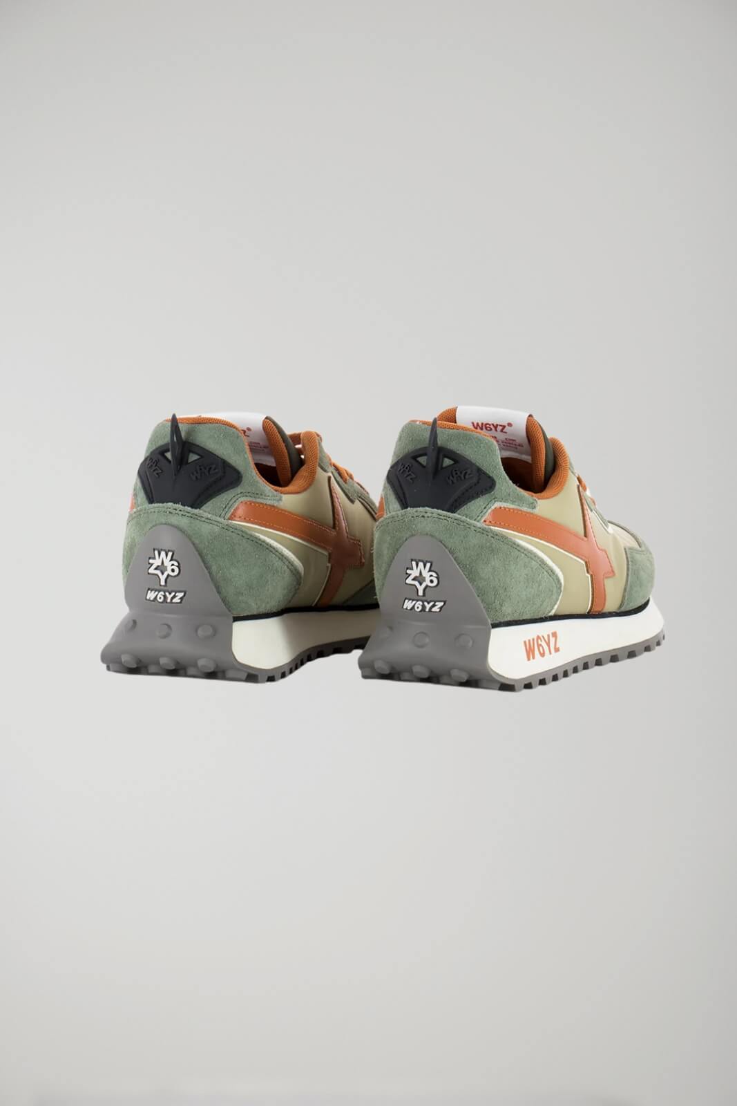 W6YZ Men's Sneakers JET2 M