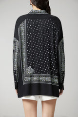 Camisa de mujer Pinko con estampado de bandana