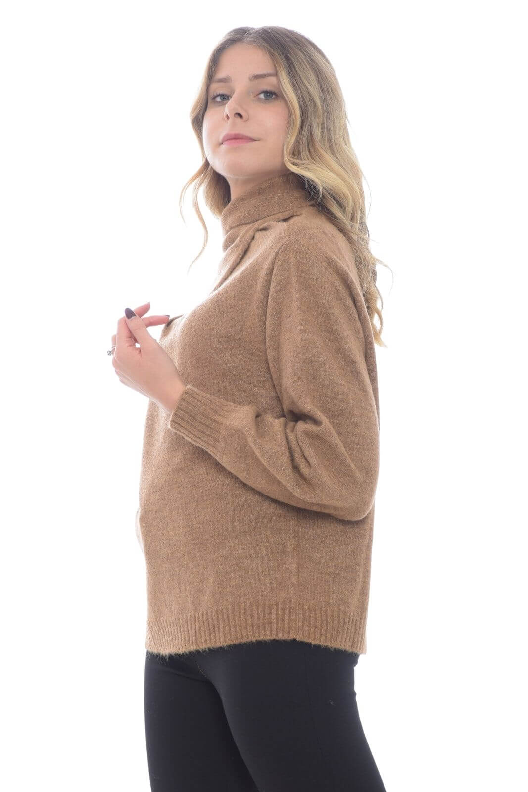 Sfizio Women's Knitted High Neck Sweater