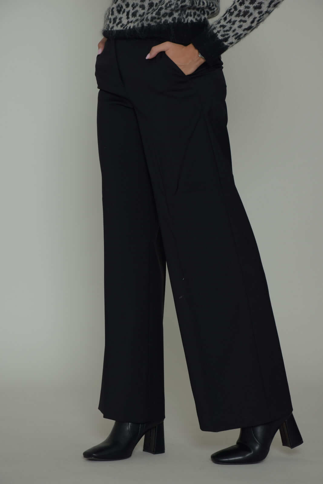 Pantalón de mujer Weekend MaxMara VISIVO