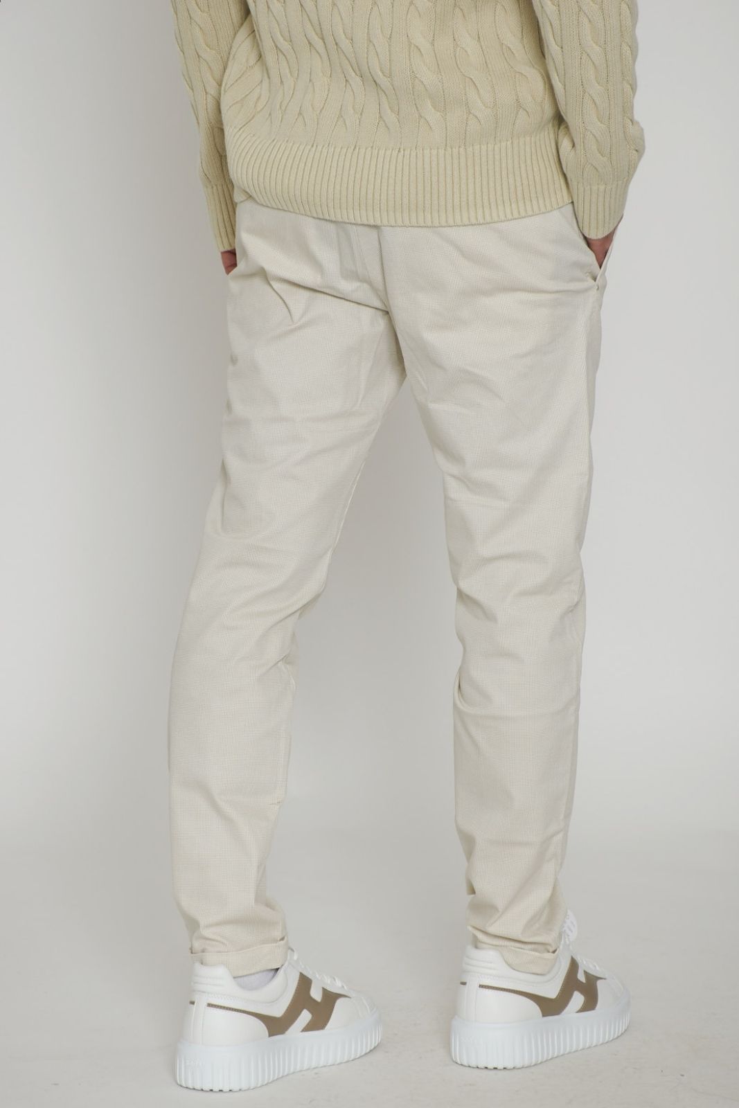 Atipico Pantalone Uomo micropattern