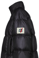 Piumino da donna After Label con logo imbottito in piuma dettaglio logo