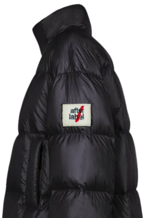 Piumino da donna After Label con logo imbottito in piuma dettaglio logo