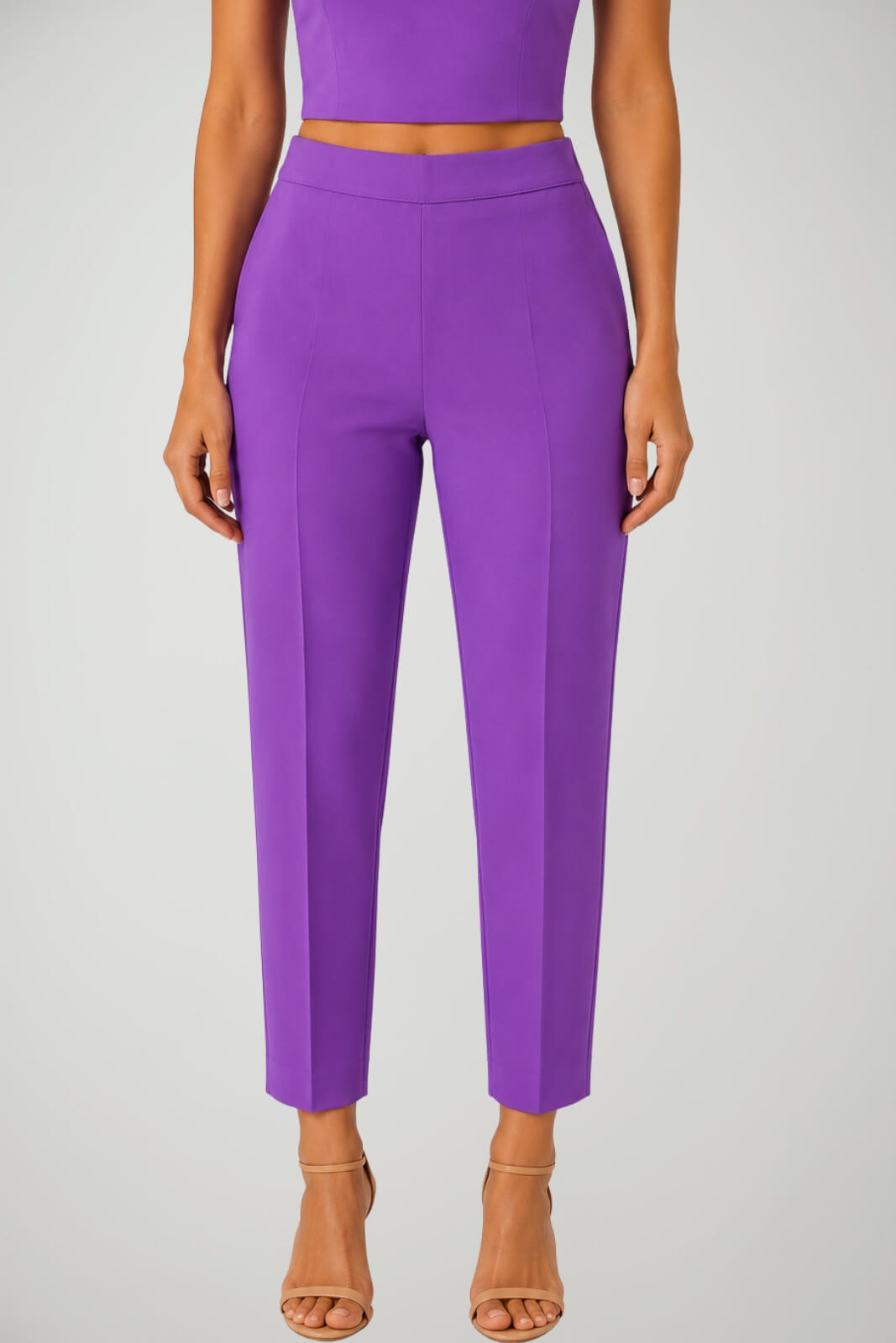 Akè Pantaloni Donna con piega stirata
