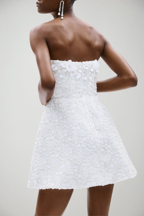 Abito da donna corto con paillettes e perline