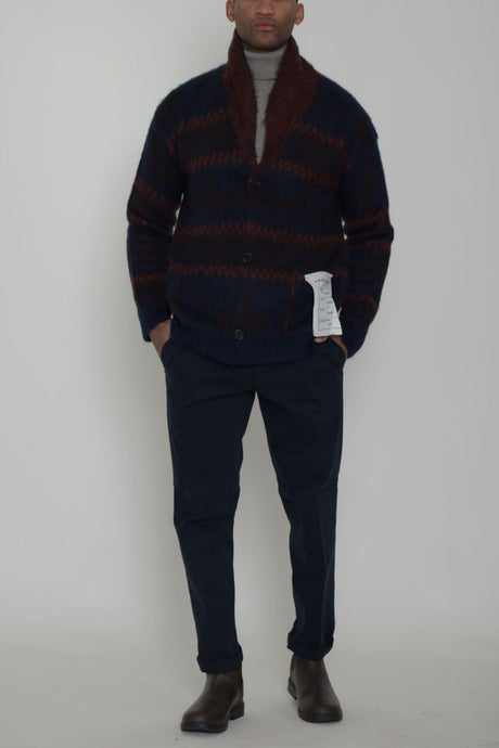 Amaranto cardigan uomo modello giacca