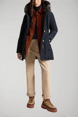 Woolrich women's parka Beaker Parka in Ramar Cloth with faux fur